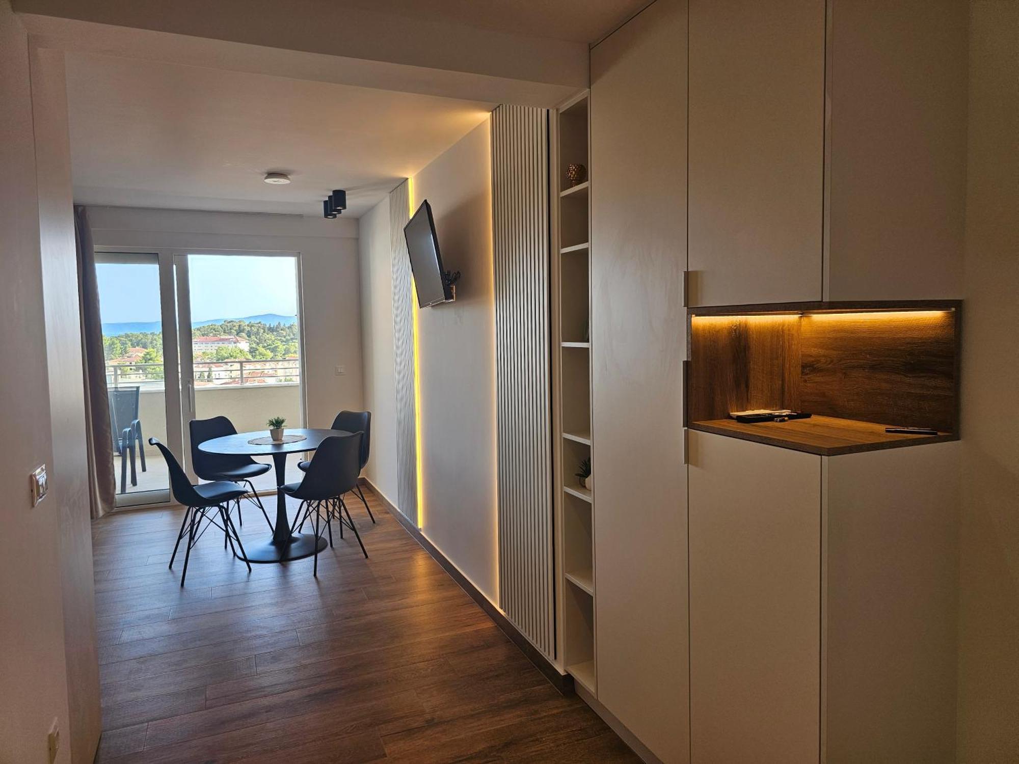Apartmani Sole Макарска Экстерьер фото