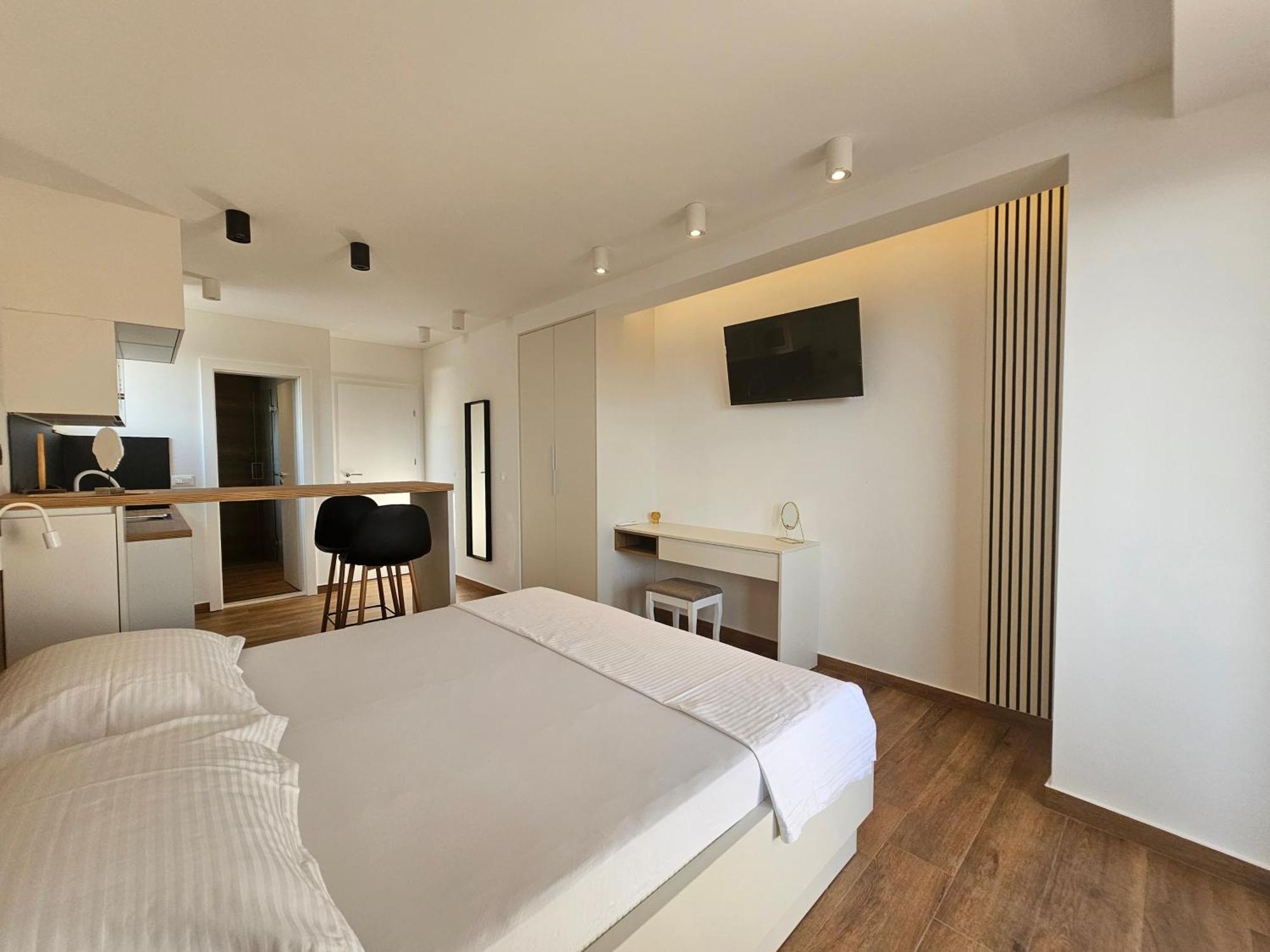 Apartmani Sole Макарска Экстерьер фото