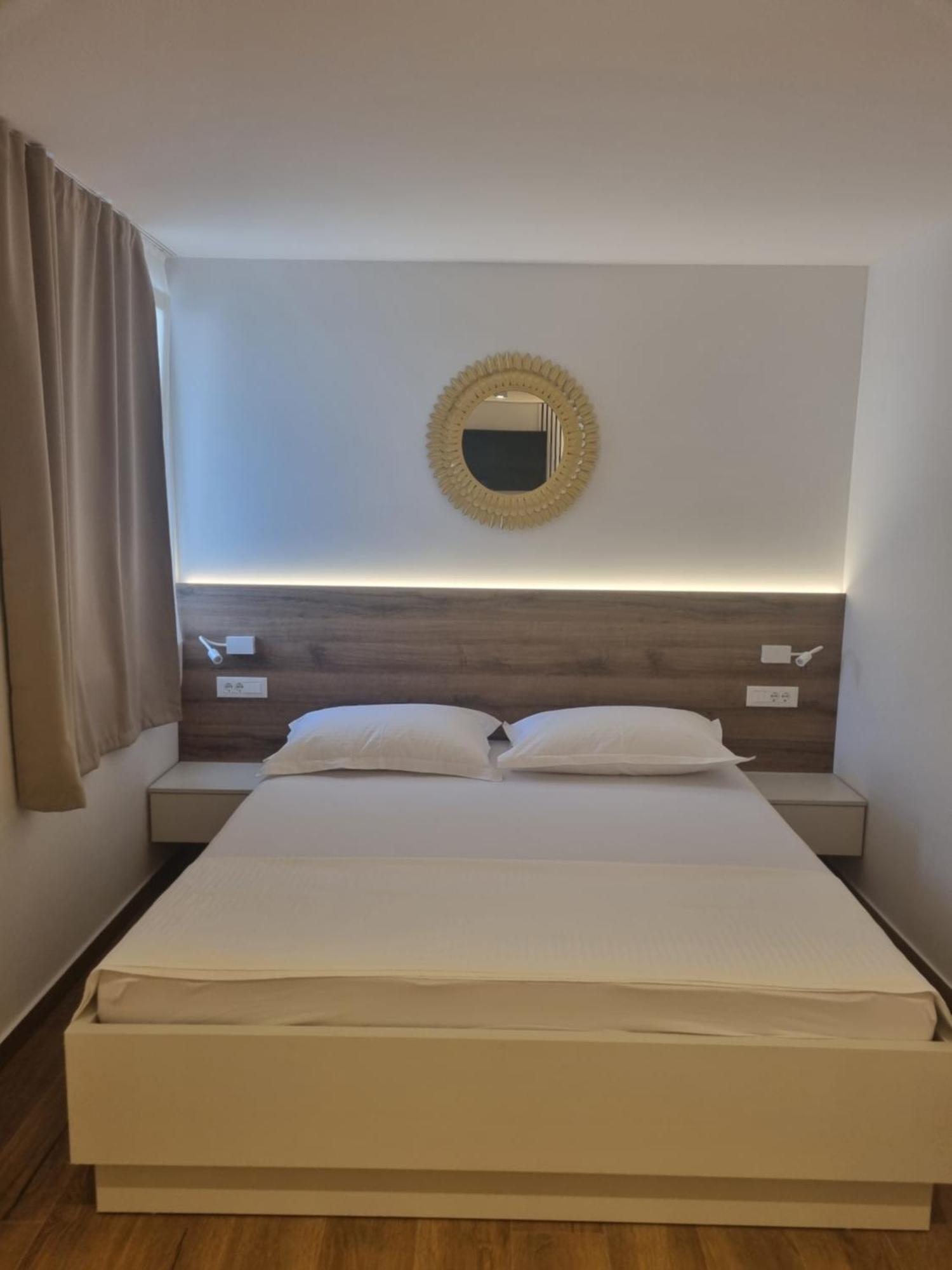 Apartmani Sole Макарска Экстерьер фото
