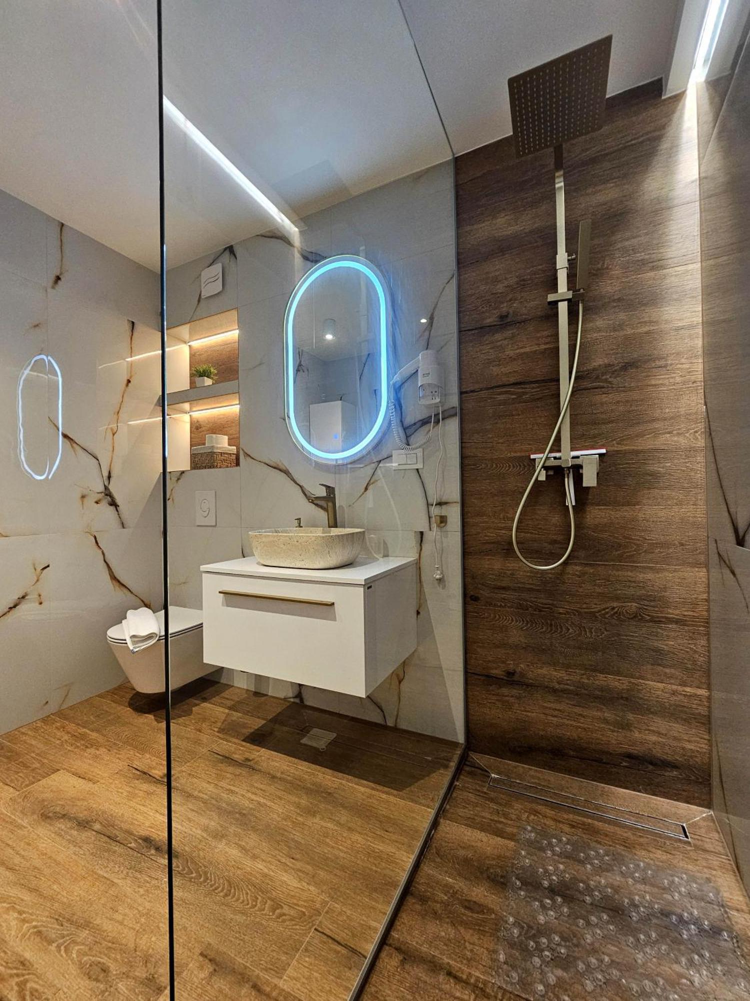 Apartmani Sole Макарска Экстерьер фото